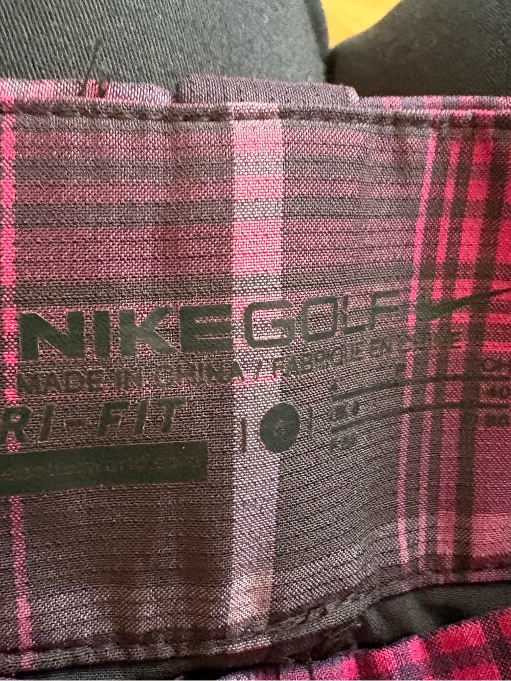 Nike Golf Skirt Women’s size 4P Plaid Dri Fit Activewear - Picture 4 of 5